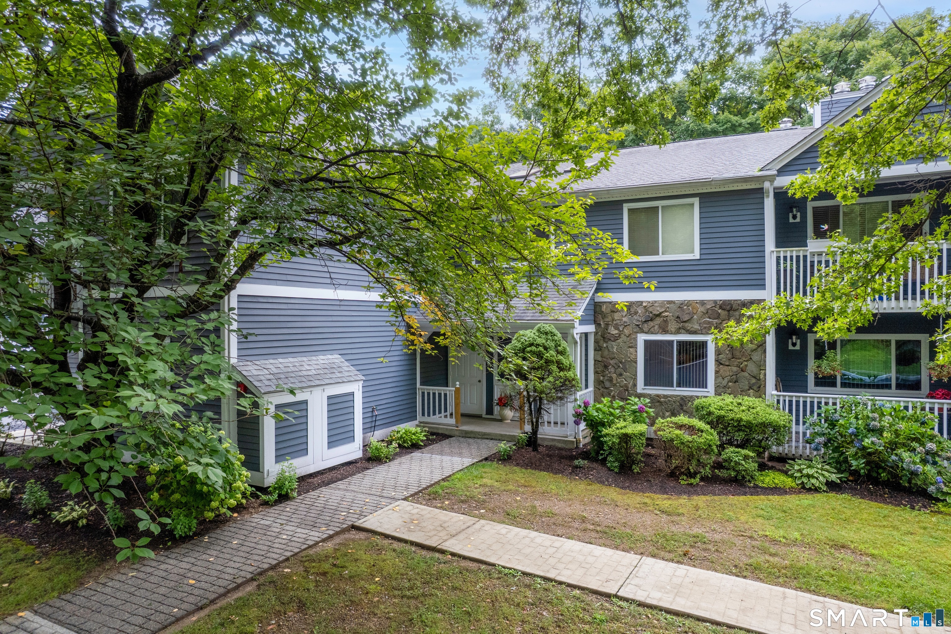 215 Windgate Circle Monroe CT 06468