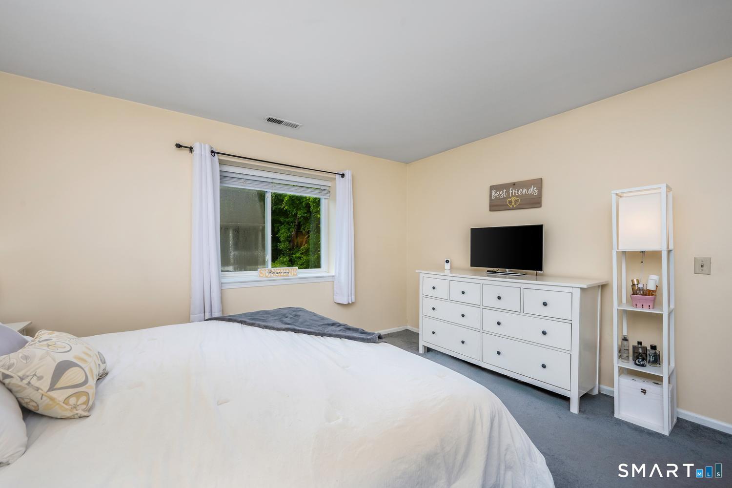 215 Windgate Circle Monroe CT 06468