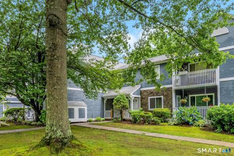 215 Windgate Circle Monroe CT 06468
