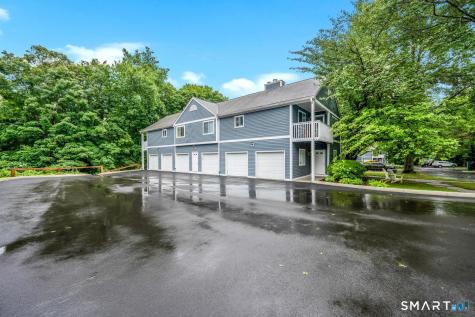 215 Windgate Circle Monroe CT 06468