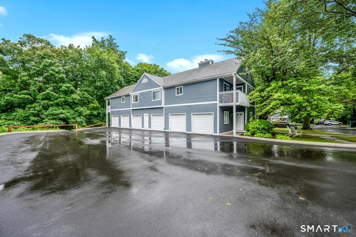 215 Windgate Circle Monroe CT 06468