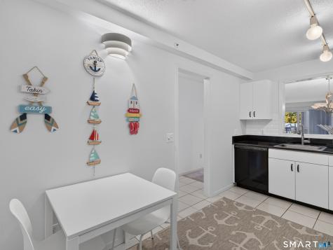 5 Mansfield Grove Road East Haven CT 06512