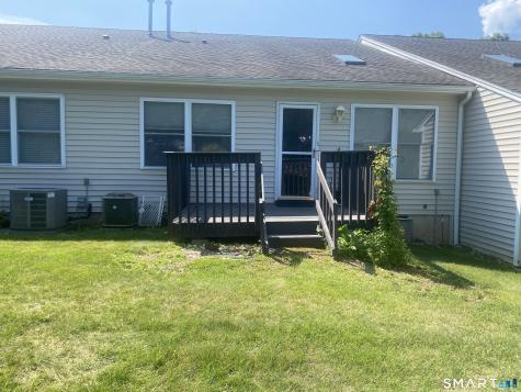 884 Glacier Way Southington CT 06489