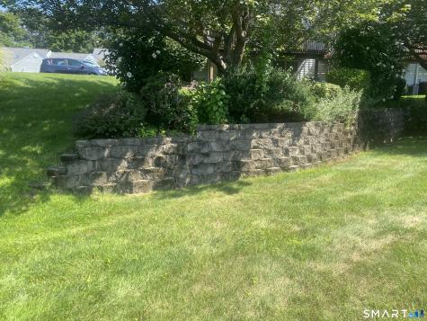 884 Glacier Way Southington CT 06489