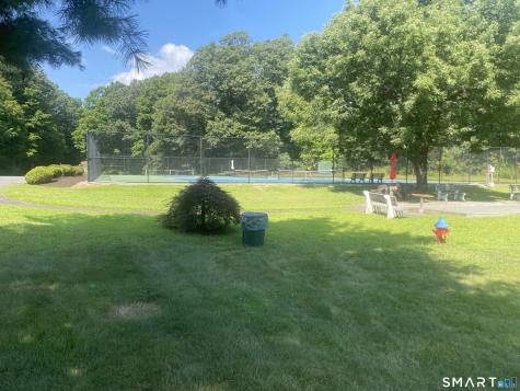 884 Glacier Way Southington CT 06489