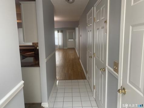 884 Glacier Way Southington CT 06489