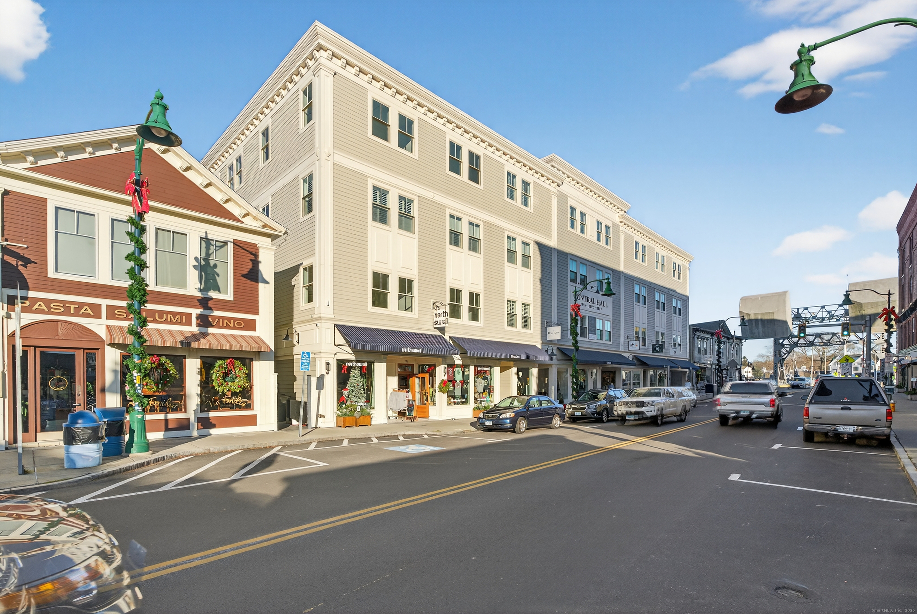22 West Main Street Groton CT 06355