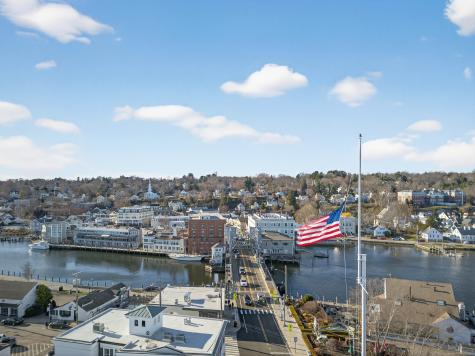 22 West Main Street Groton CT 06355