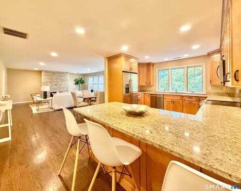 73 Bank Street New Canaan CT 06840