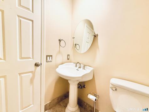73 Bank Street New Canaan CT 06840
