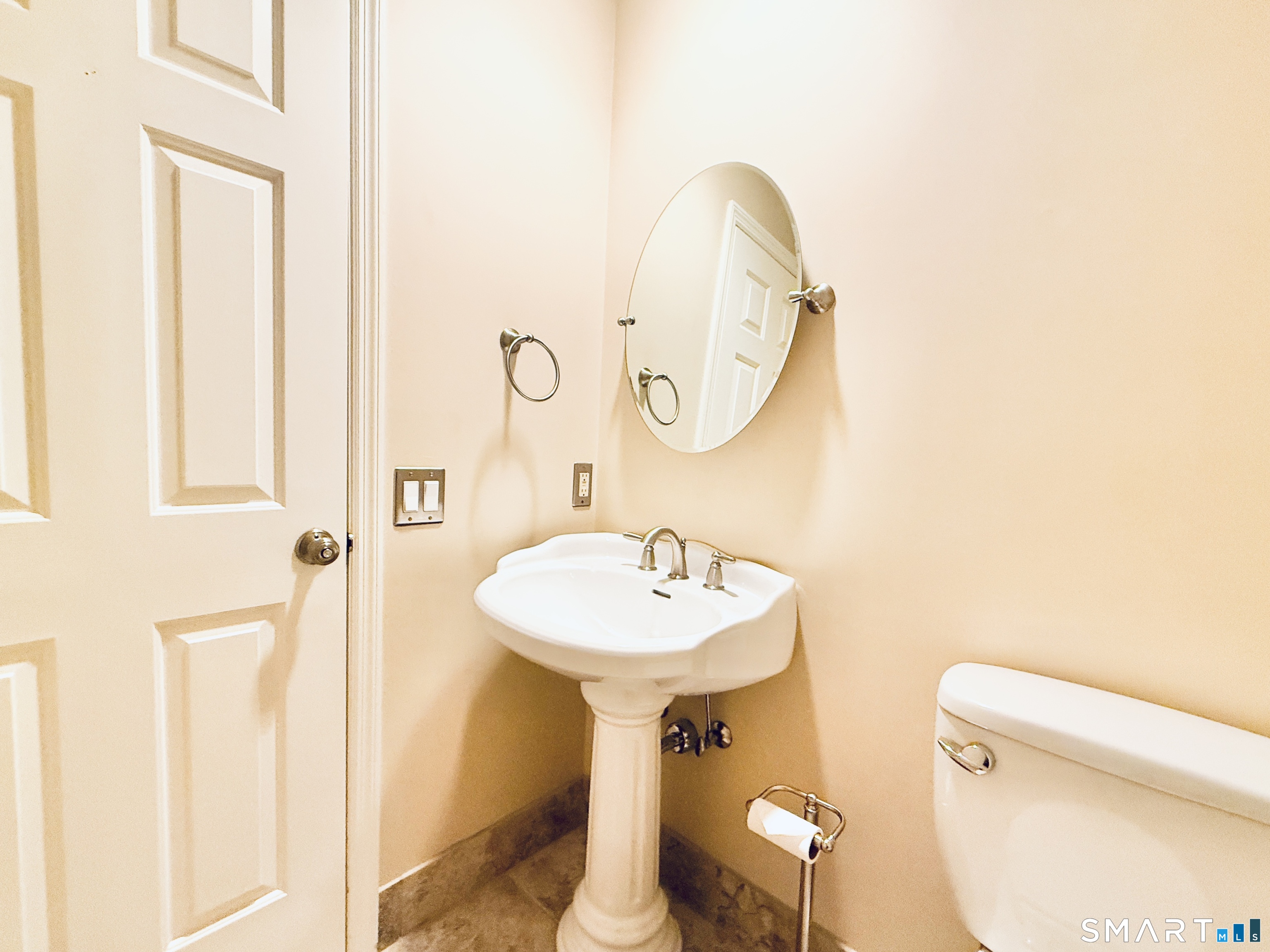 73 Bank Street New Canaan CT 06840