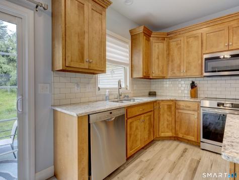 52 Harvest Court Newington CT 06111
