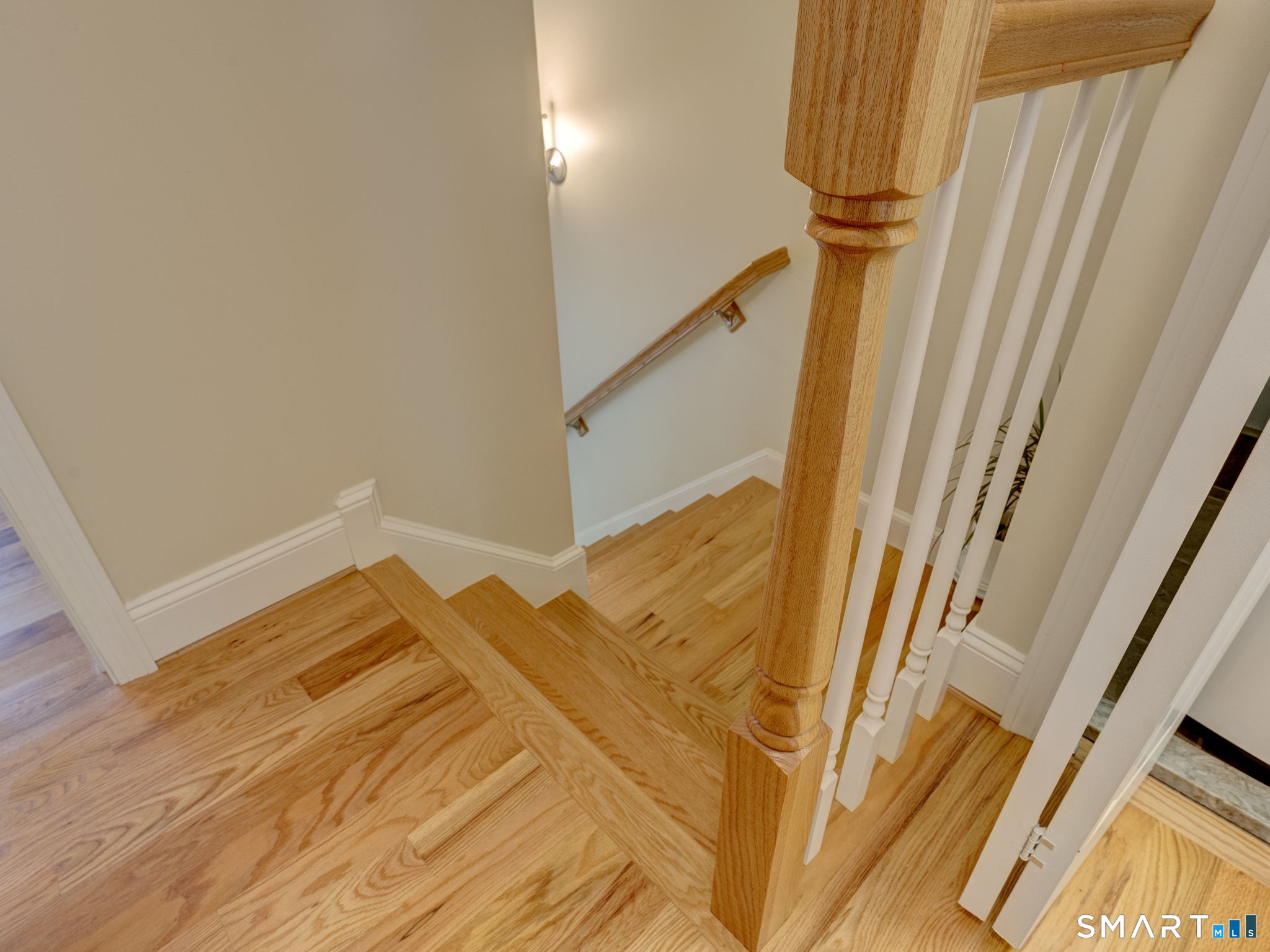 52 Harvest Court Newington CT 06111