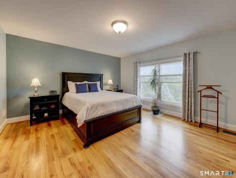 52 Harvest Court Newington CT 06111
