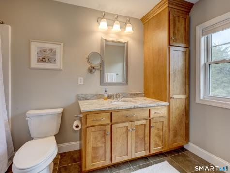 52 Harvest Court Newington CT 06111