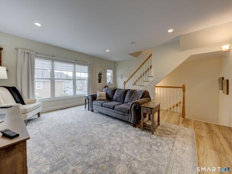 52 Harvest Court Newington CT 06111