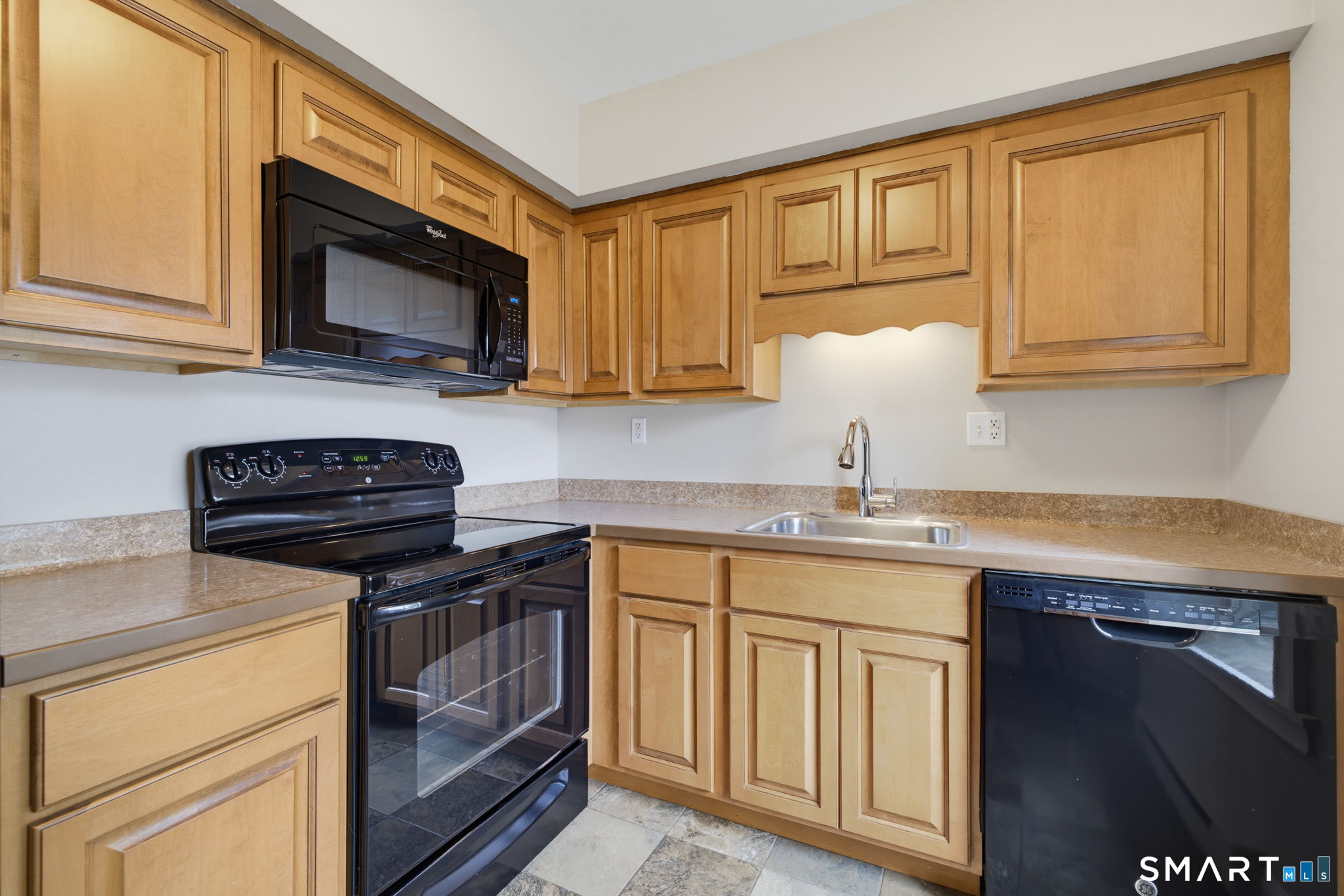 170 Candlewood Drive South Windsor CT 06074