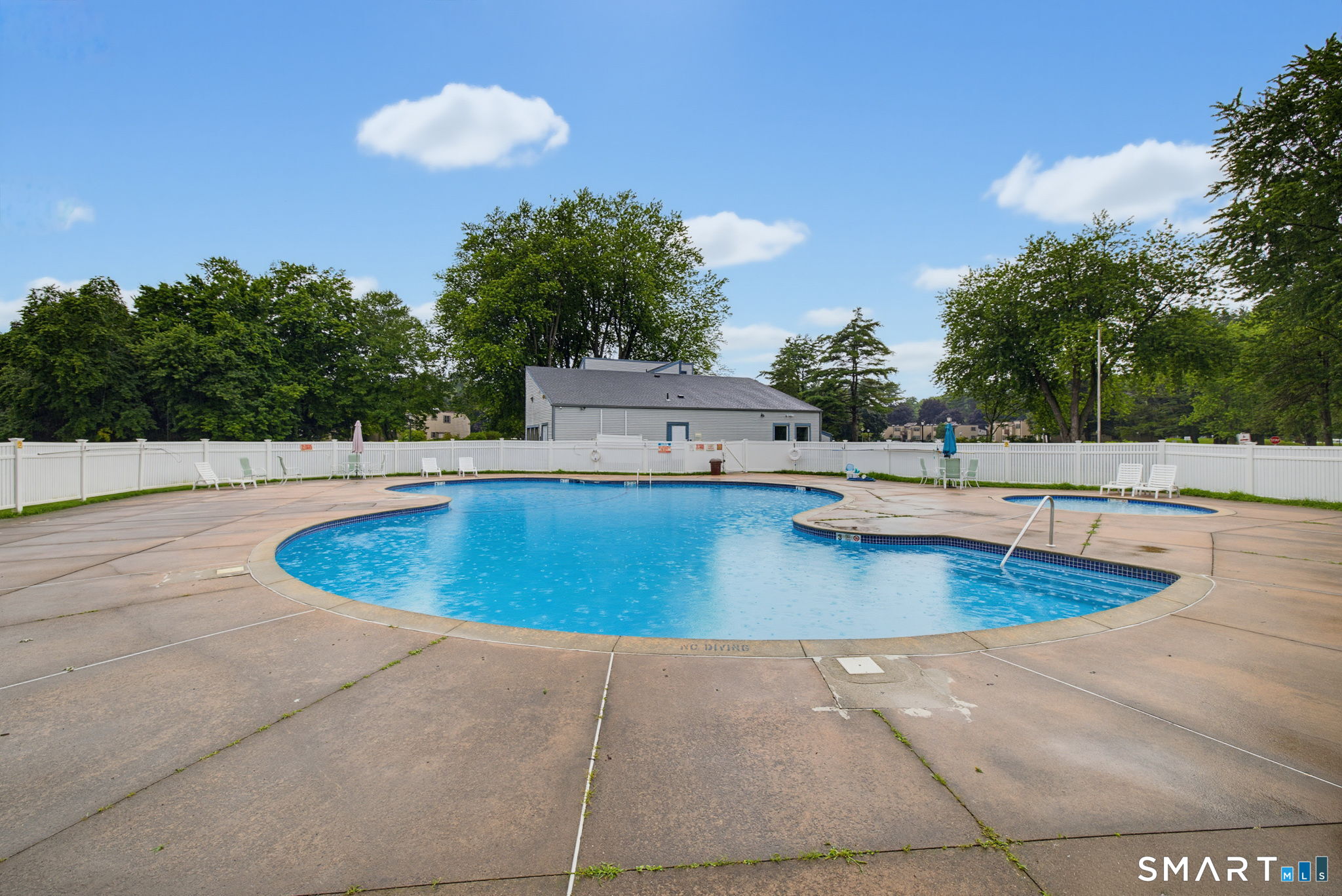 170 Candlewood Drive South Windsor CT 06074