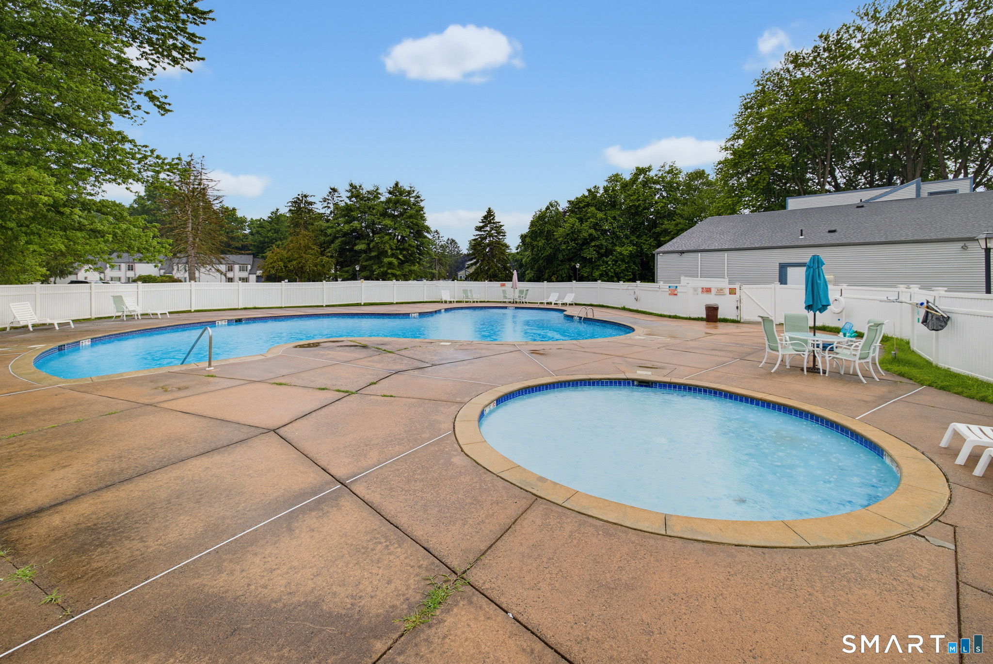 170 Candlewood Drive South Windsor CT 06074