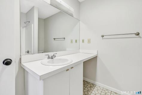 89 Meadow Street Milford CT 06461