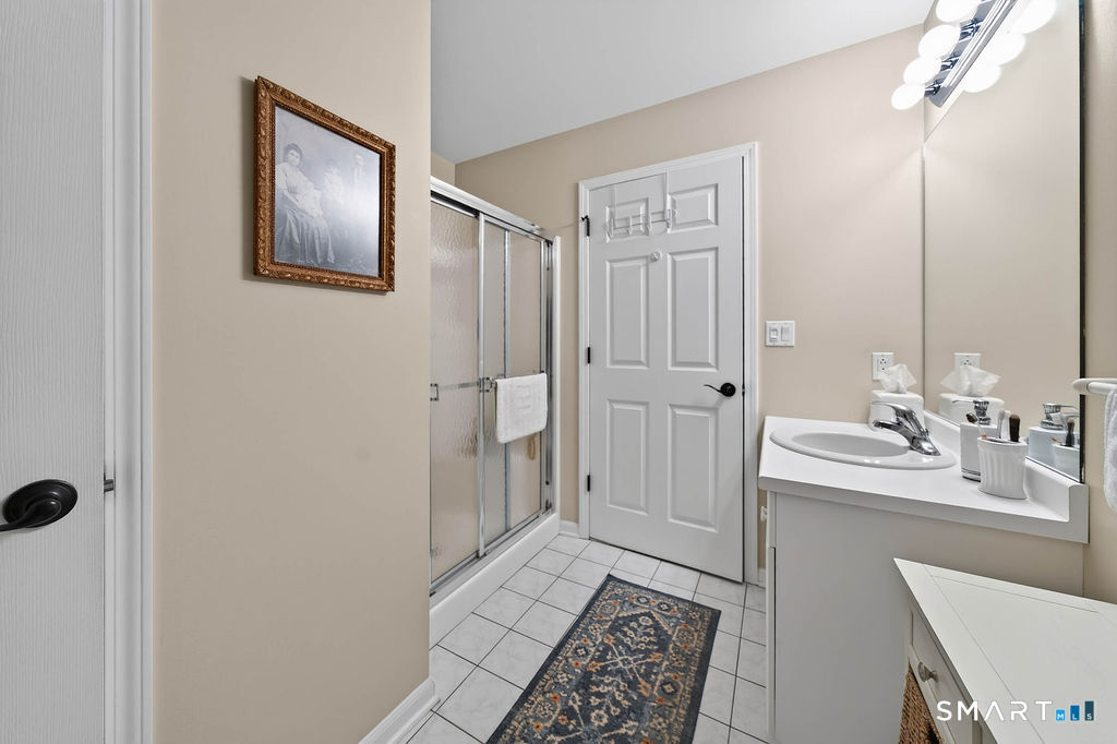 25 Hamden Hills Drive Hamden CT 06518