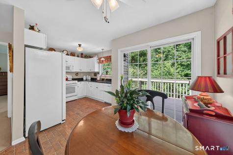 25 Hamden Hills Drive Hamden CT 06518