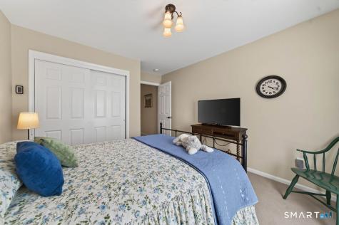 25 Hamden Hills Drive Hamden CT 06518