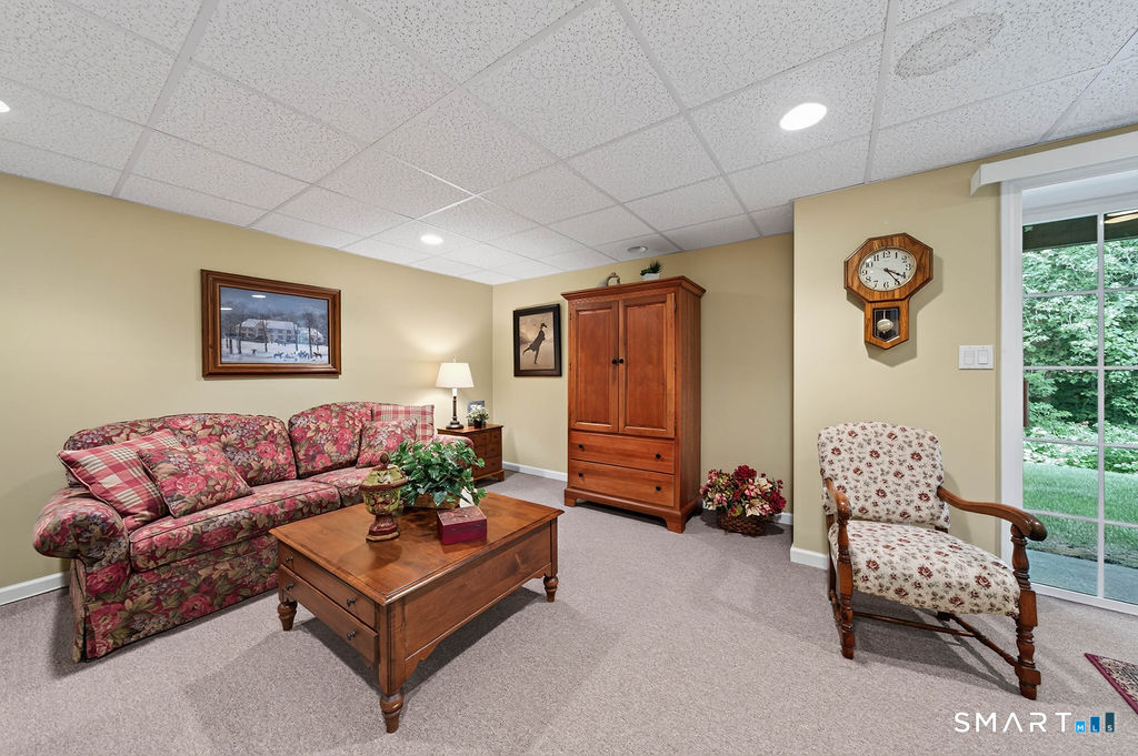 25 Hamden Hills Drive Hamden CT 06518