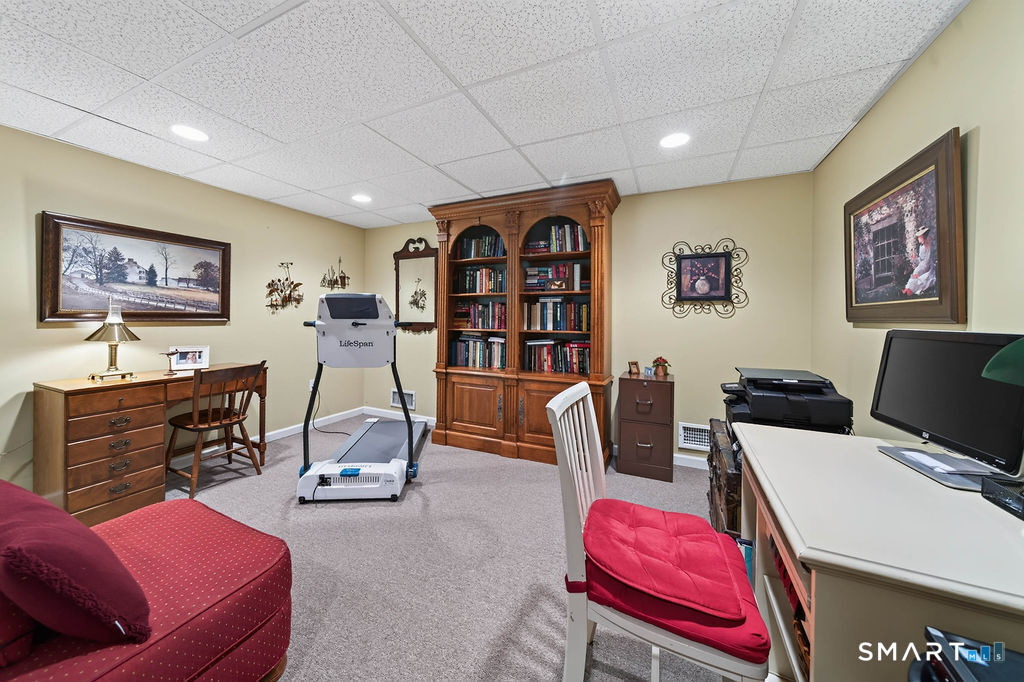 25 Hamden Hills Drive Hamden CT 06518