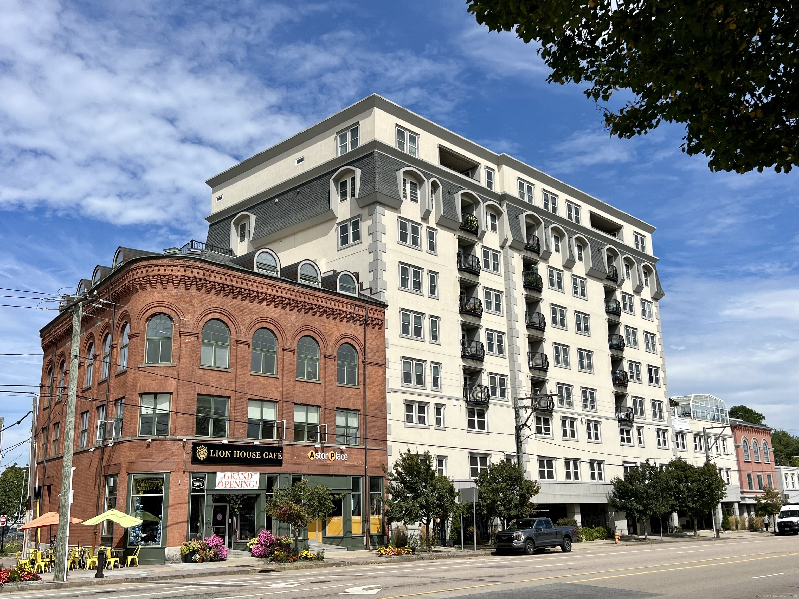 461 Bank Street New London CT 06320