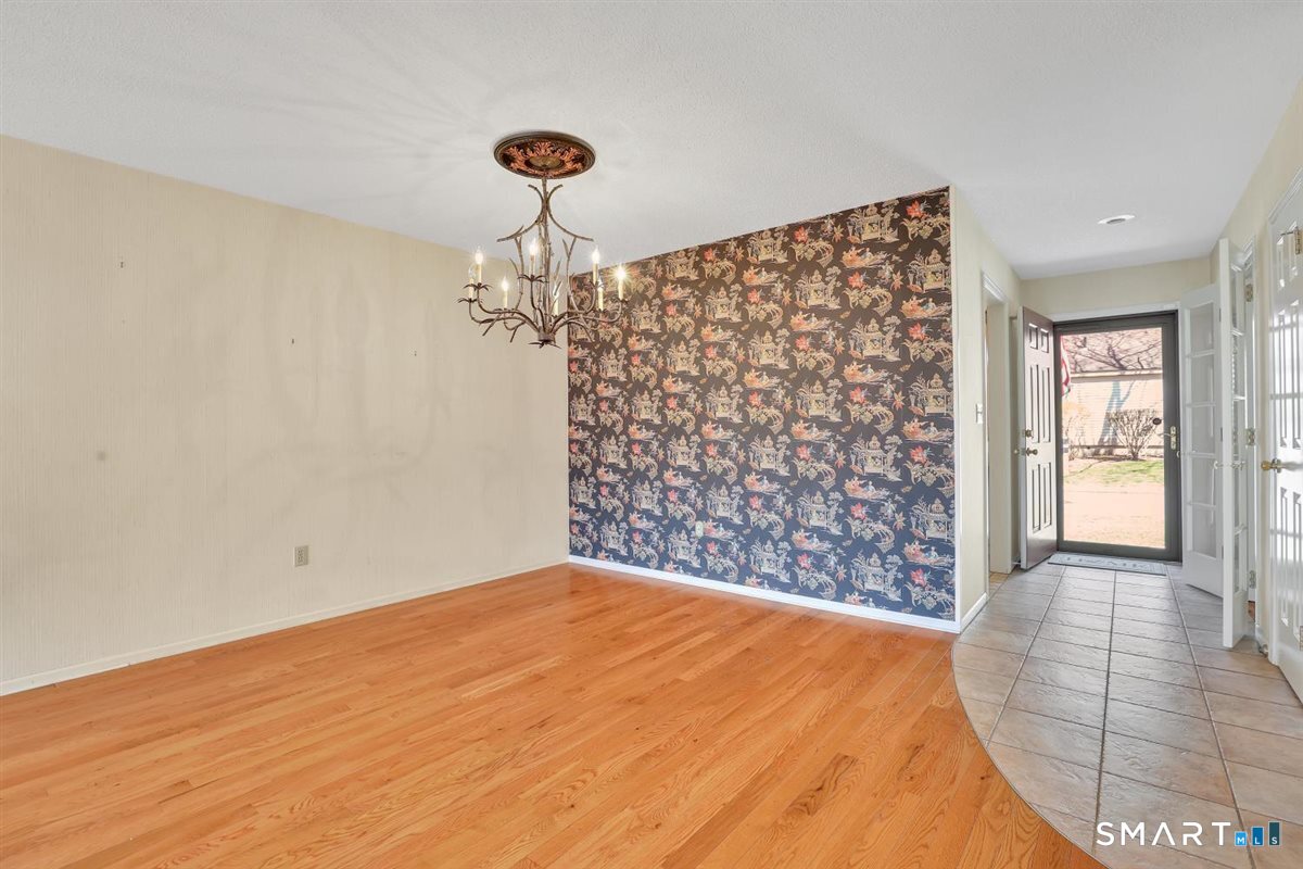 5 Haddam Drive Avon CT 06001