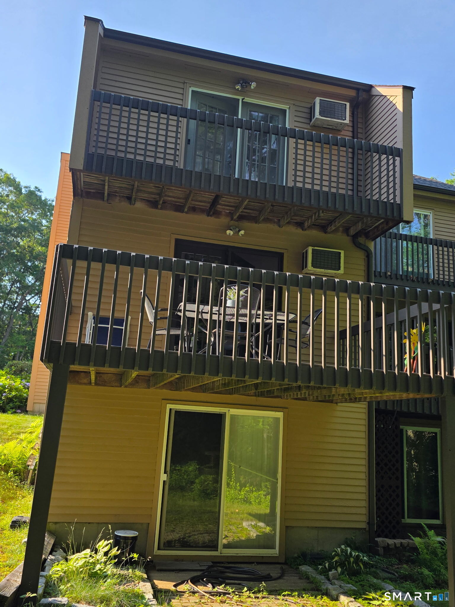 101 West Main Street East Lyme CT 06357