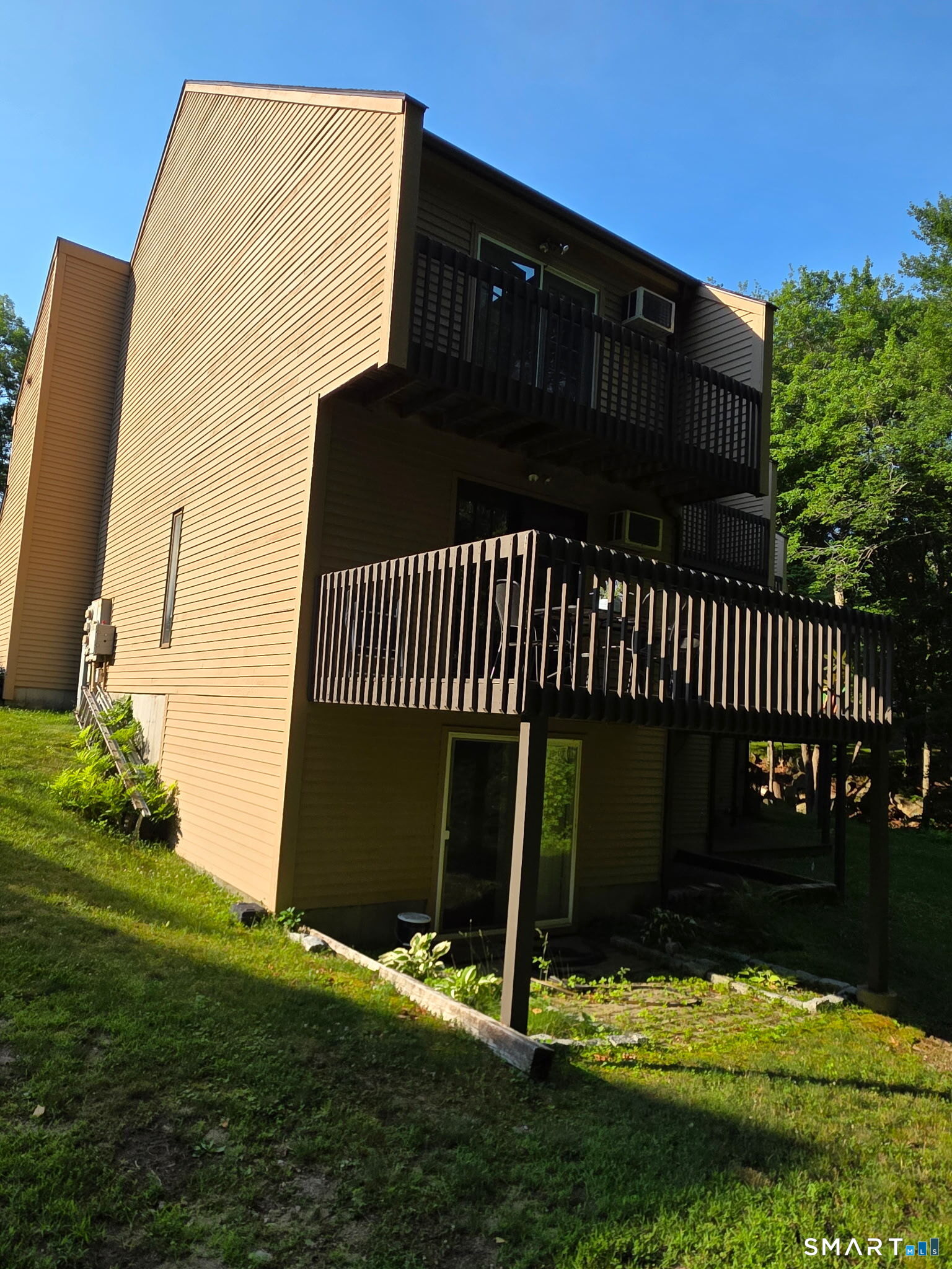 101 West Main Street East Lyme CT 06357