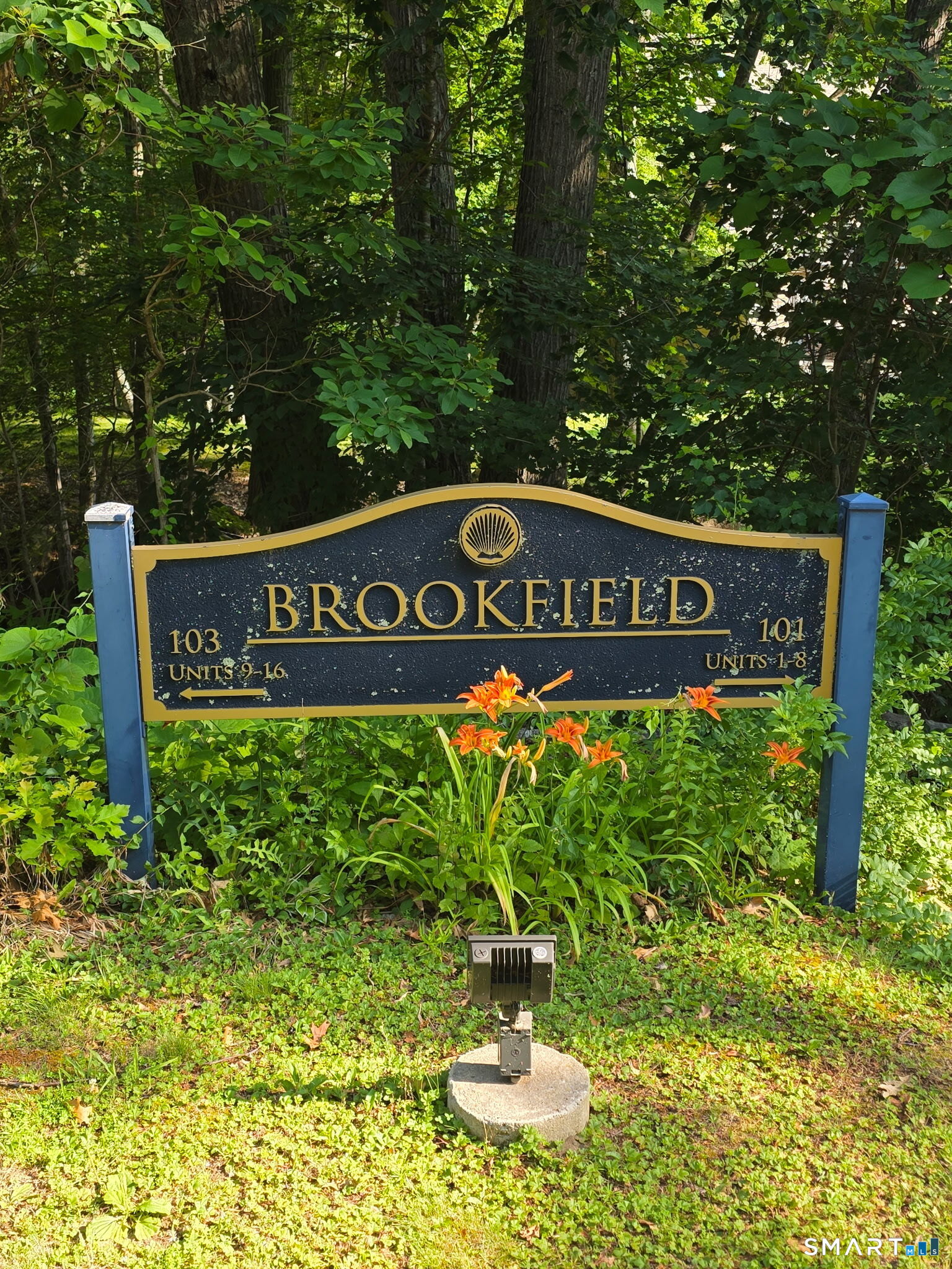 101 West Main Street East Lyme CT 06357