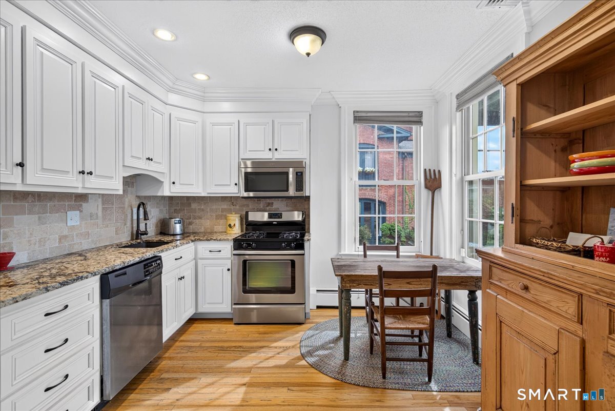 7 Wooster Place New Haven CT 06511