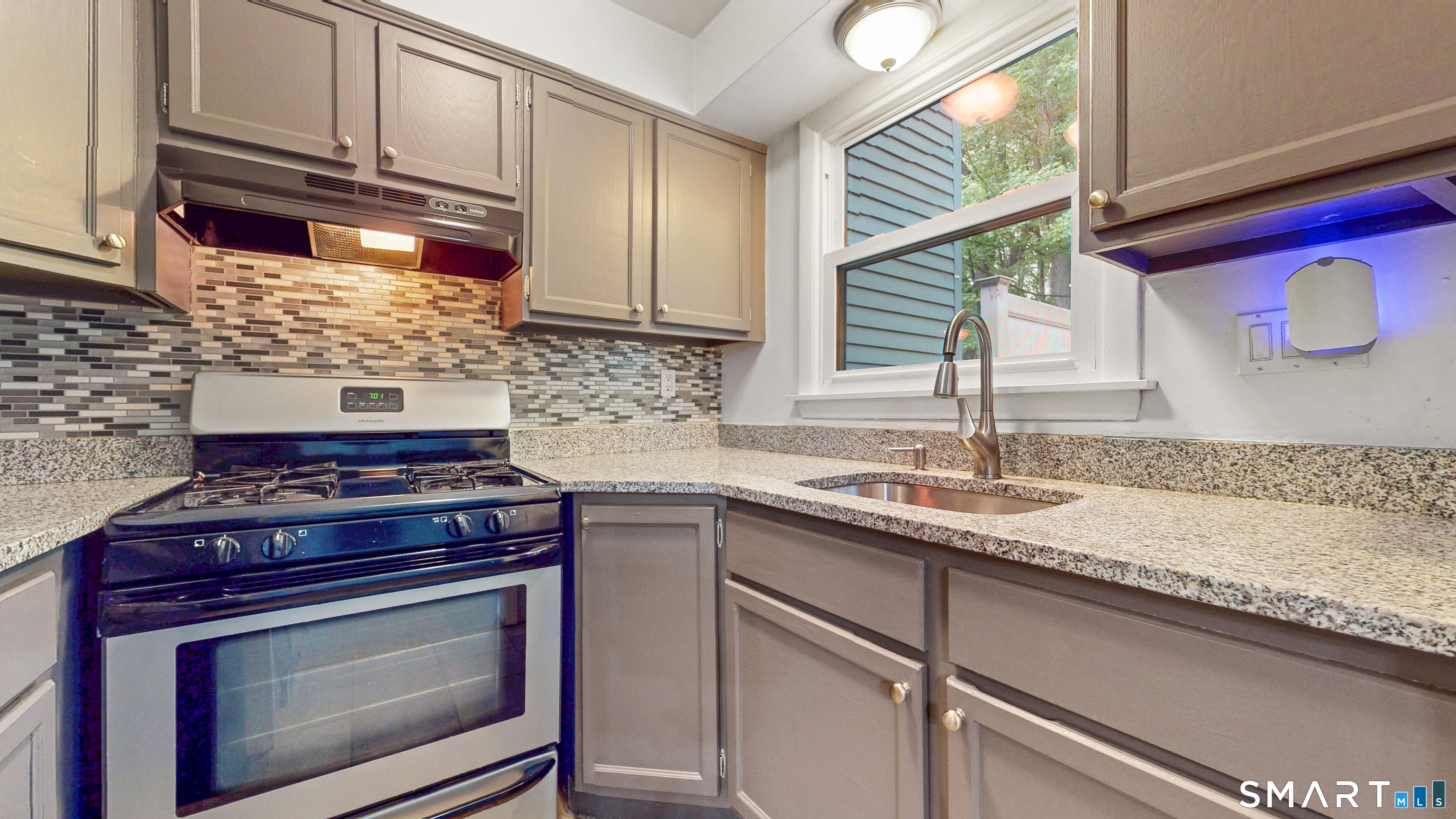 527 Hilliard Street Manchester CT 06042