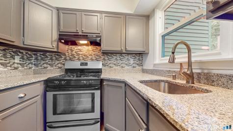 527 Hilliard Street Manchester CT 06042