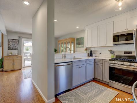 171 Coho Lane Suffield CT 06078