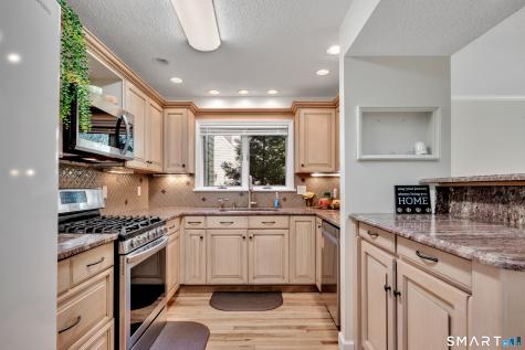 72 Timberwood Road West Hartford CT 06117