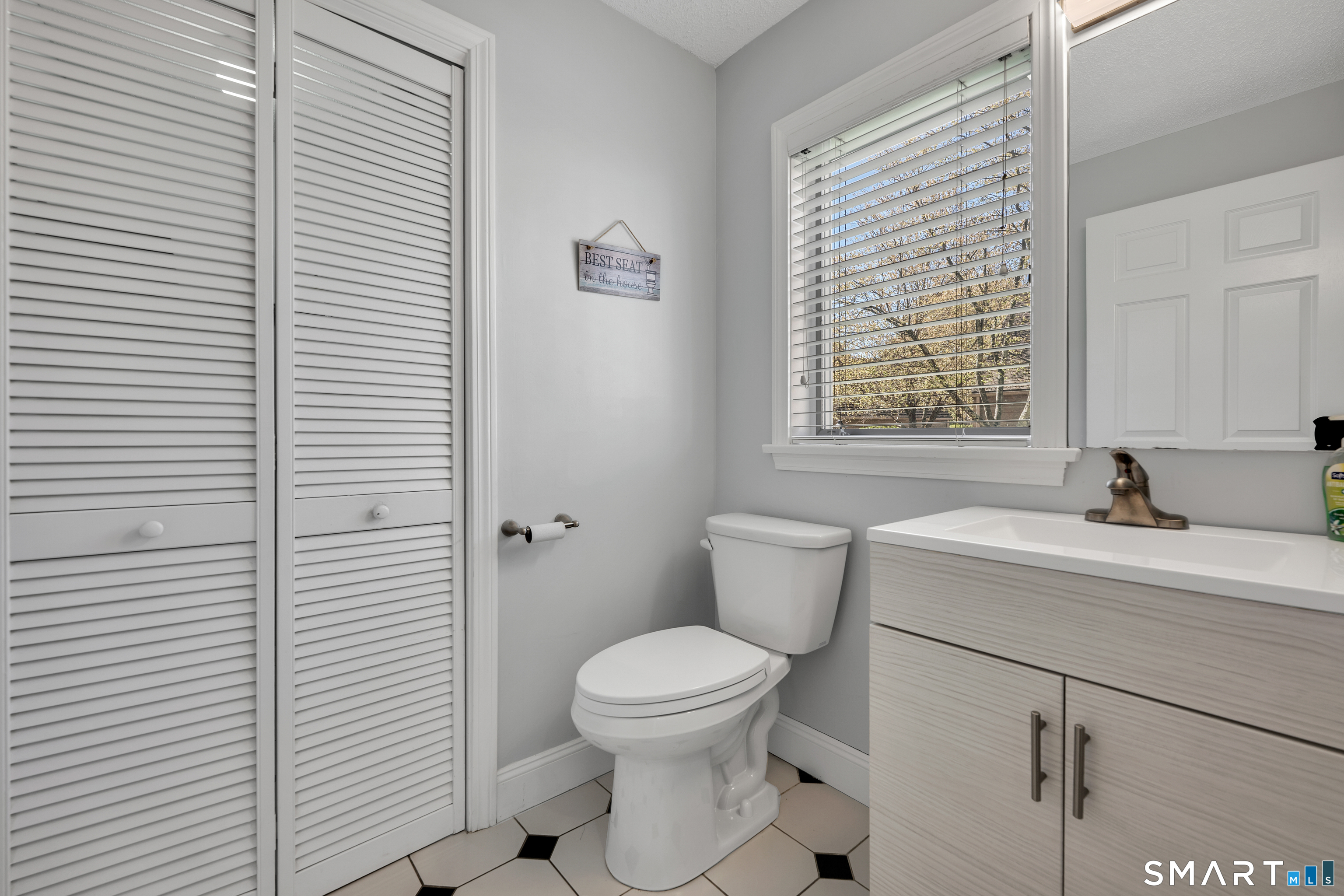 72 Timberwood Road West Hartford CT 06117