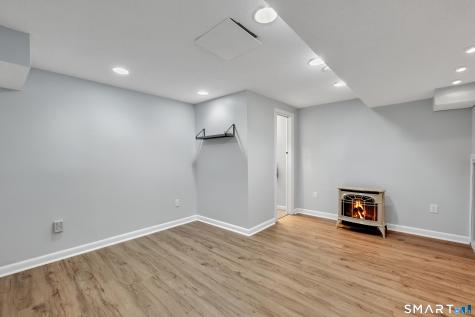 72 Timberwood Road West Hartford CT 06117