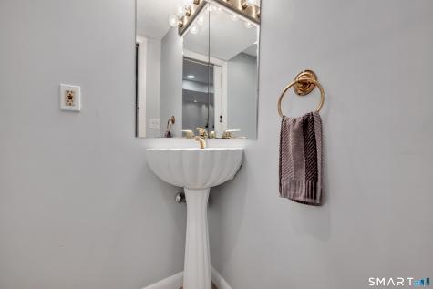72 Timberwood Road West Hartford CT 06117