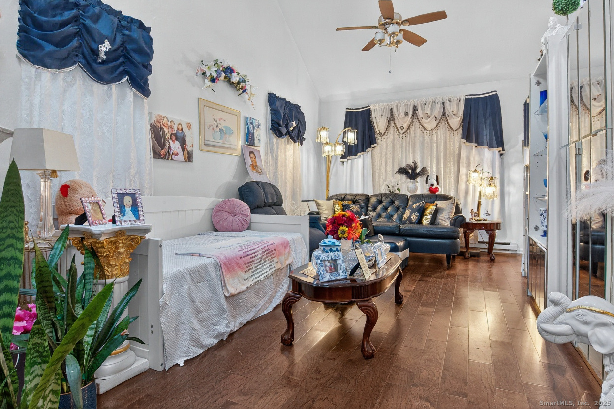855 Oronoke Road Waterbury CT 06708