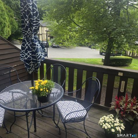 7 Falmouth Court Brookfield CT 06804