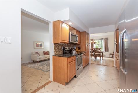 7 Falmouth Court Brookfield CT 06804