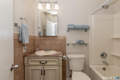 7 Falmouth Court Brookfield CT 06804