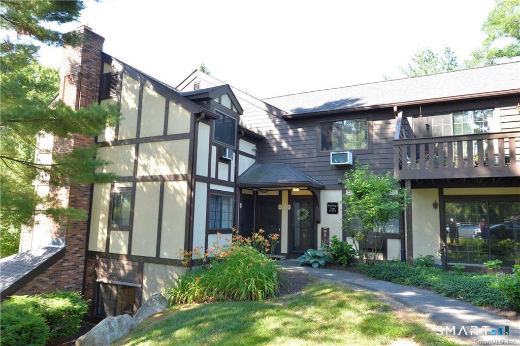 7 Falmouth Court Brookfield CT 06804
