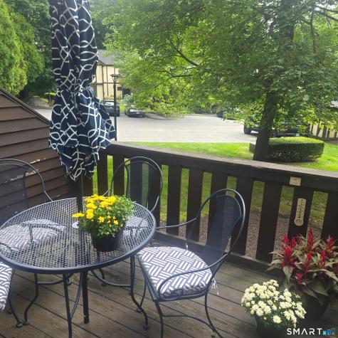 7 Falmouth Court Brookfield CT 06804