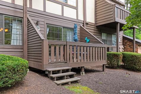 7 Falmouth Court Brookfield CT 06804