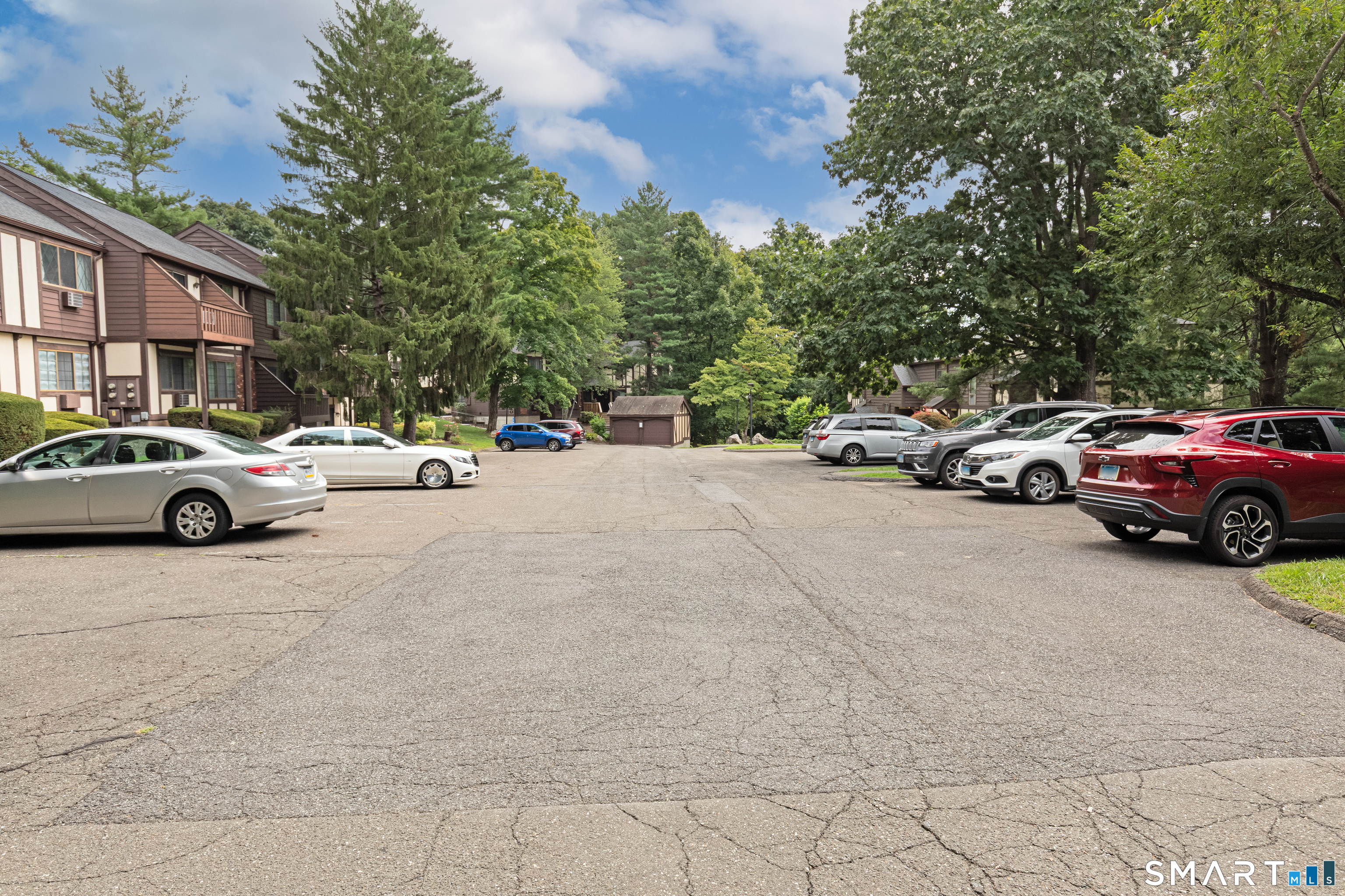 7 Falmouth Court Brookfield CT 06804